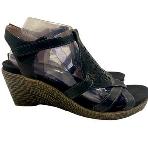 Umberto Raffini Black Leather Orchard Cutout Wedge Sandals Size 41 (US 10)